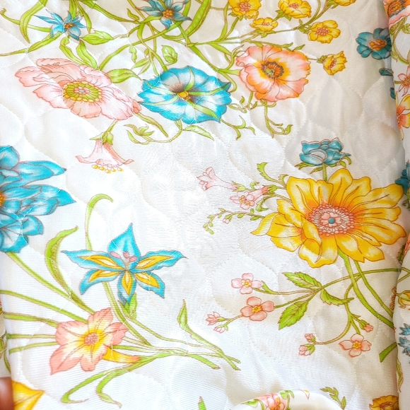 Vintage 60s Princess Lingerie Satin Wild Blooms Floral Quilted House Jacket - Picture 9 of 16